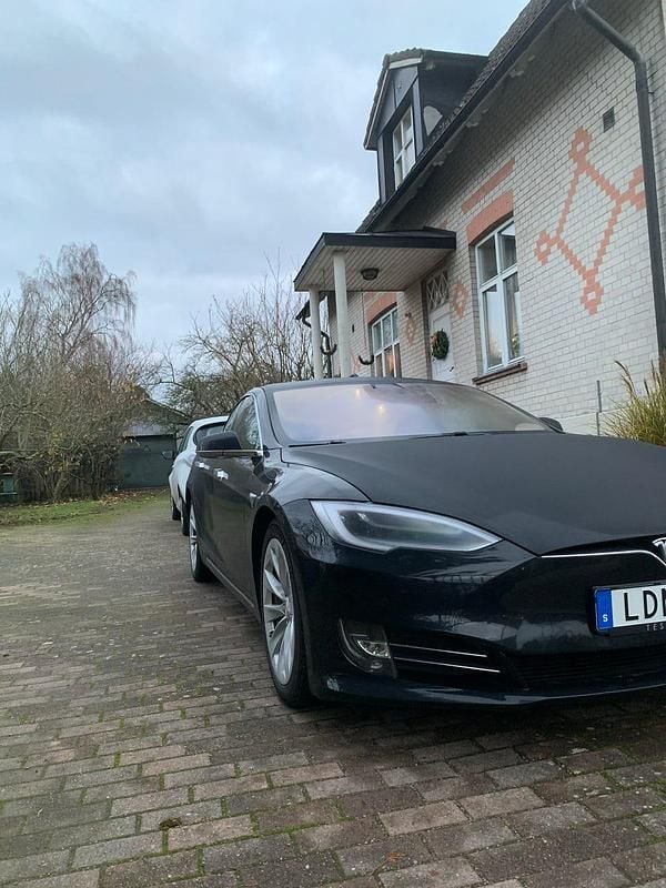 Begagnad 2020 Tesla Model S Halvkombi | 245 000 kr (Superpris) - Bild 1/1