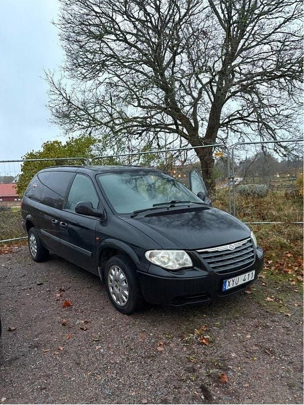 Svart Begagnad 2006 Chrysler Grand Voyager Minibuss | 23 000 kr (Superpris) - Bild 1/4