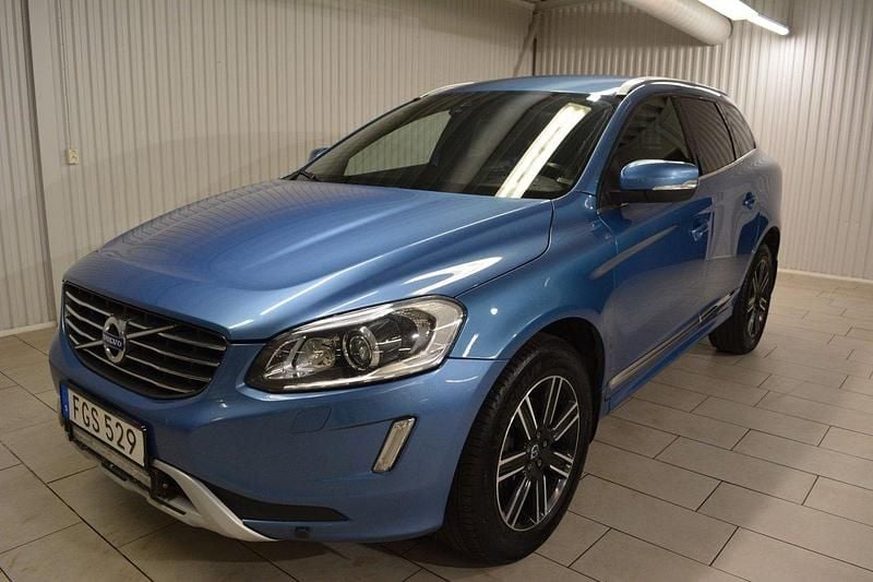 Blå Begagnad 2016 Volvo XC60 Summum SUV | 129 000 kr (Superpris) - Bild 1/3