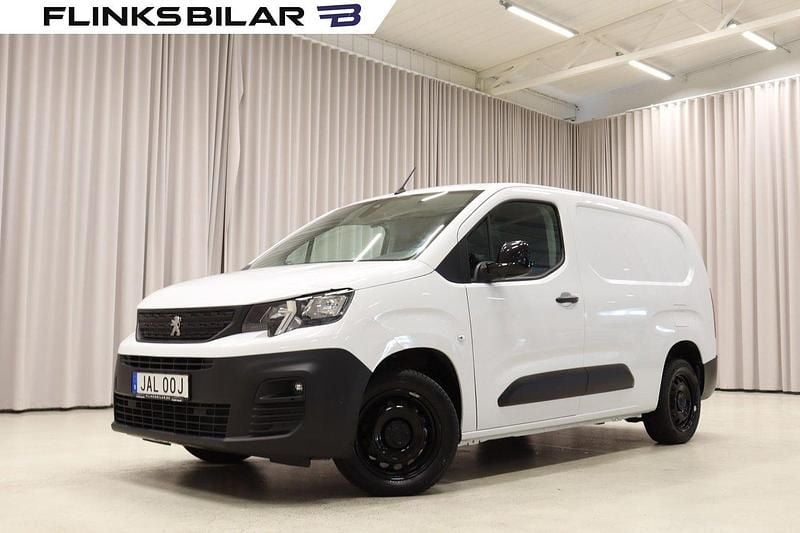 Vit Begagnad 2023 Peugeot Partner Minibuss | 209 900 kr (Marknadspris) - Bild 1/4