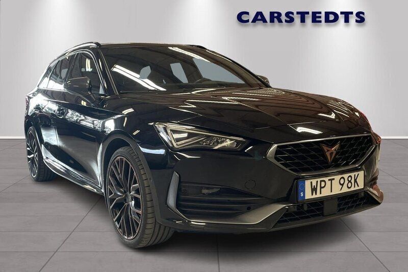 Svart Begagnad 2021 Cupra Leon Kombi | 299 900 kr (Marknadspris) - Bild 1/4