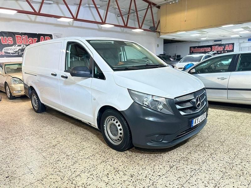 Vit Begagnad 2016 Mercedes Vito Minibuss | 85 000 kr (Marknadspris) - Bild 1/4