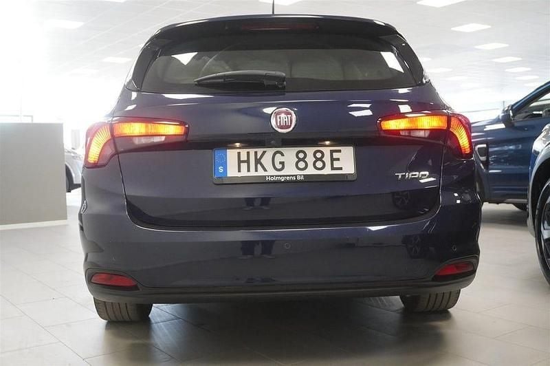 Begagnad Fiat Tipo 120 HK (88 kW) 2019 Blå Kombi