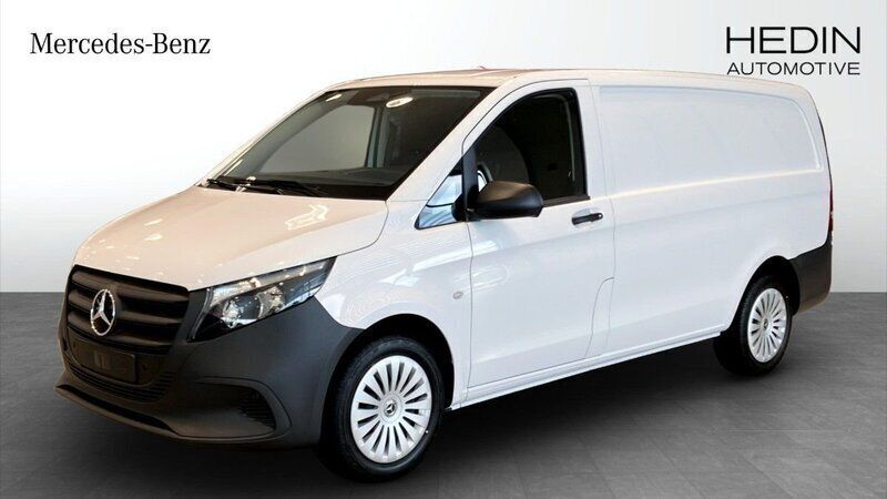 Vit (white) Ny 2024 Mercedes Vito Minibuss | 512 375 kr (Marknadspris) - Bild 1/4