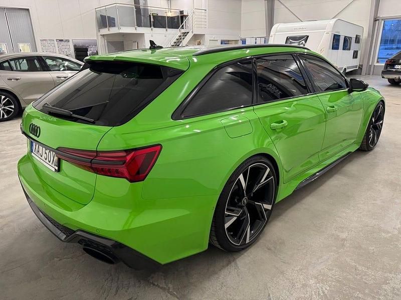 Begagnad Audi RS6 Exclusive 600 HK (441 kW) 2020 Okänd Kombi