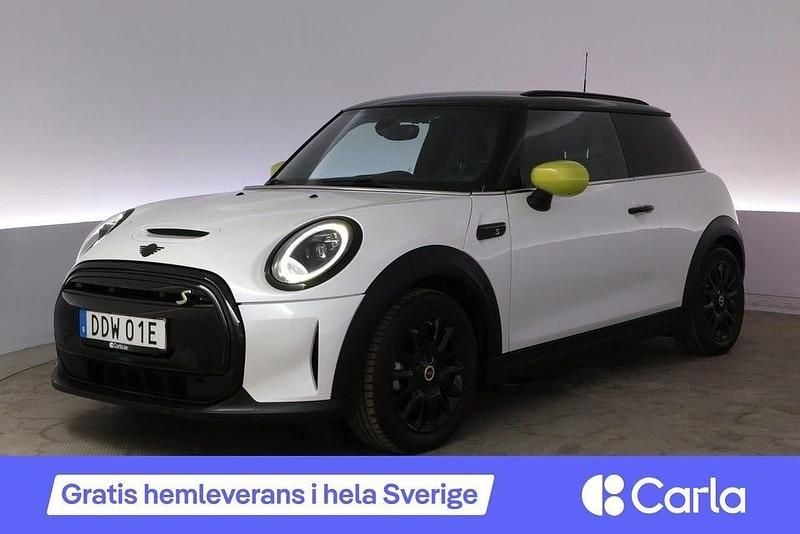 Vit Begagnad 2023 Mini Cooper SE Essential Halvkombi | 199 990 kr (Bra pris) - Bild 1/3