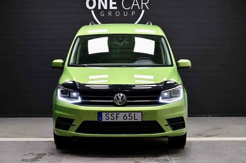 Begagnad VW Caddy 150 HK (110 kW) 2019 Grön Minibuss