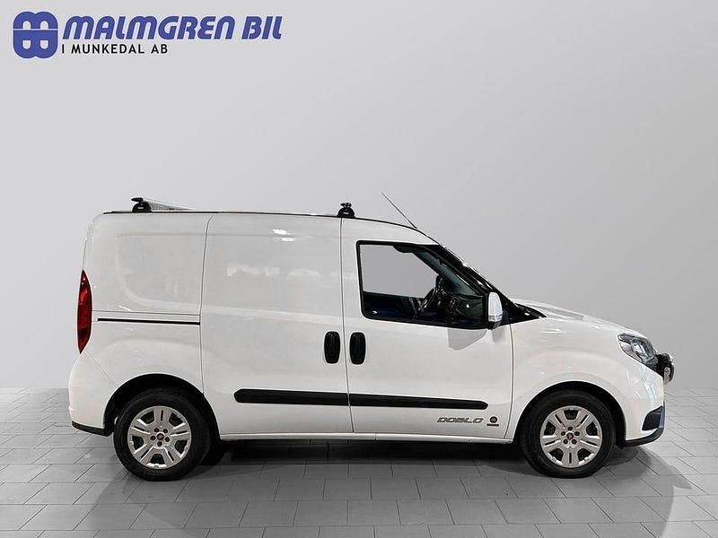Begagnad Fiat Doblò 80 HK (58 kW) 2017 Vit Minibuss
