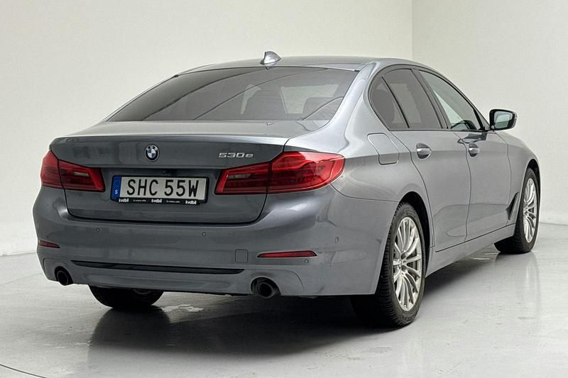 Begagnad BMW 530 iPerformance 252 HK (185 kW) 2020 Blå Sedan