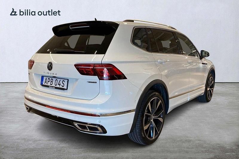 Begagnad VW Tiguan Allspace R-line 200 HK (147 kW) 2021 Vit SUV