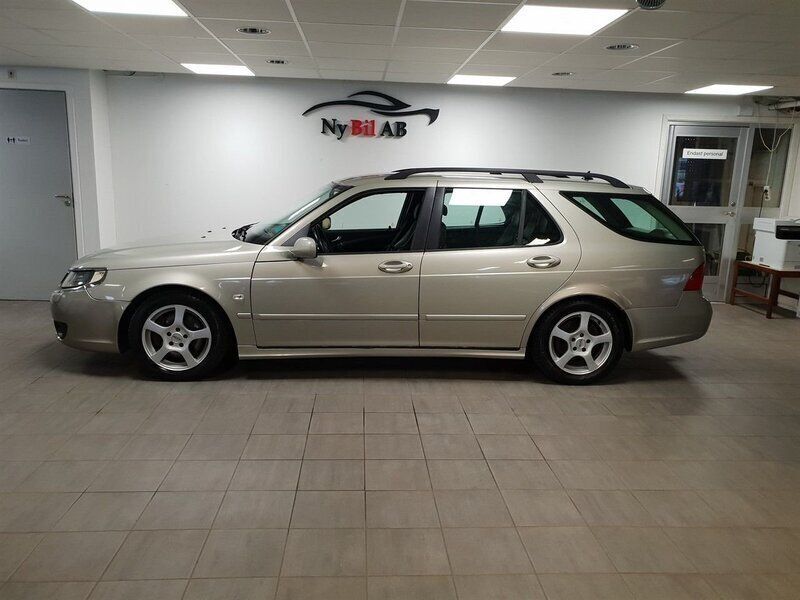 Ljusgul (gul) Begagnad 2006 Saab 9-5 Vector Kombi | 39 900 kr (Dyr) - Bild 1/4