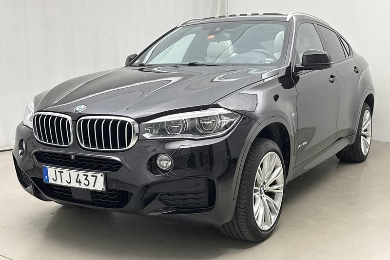 Svart Begagnad 2015 BMW X6 M Sport SUV | 290 000 kr - Bild 1/4