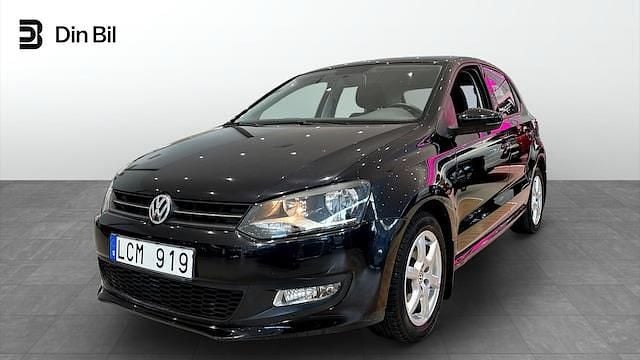 Svart Begagnad 2010 VW Polo Sedan | 79 900 kr (Marknadspris) - Bild 1/4