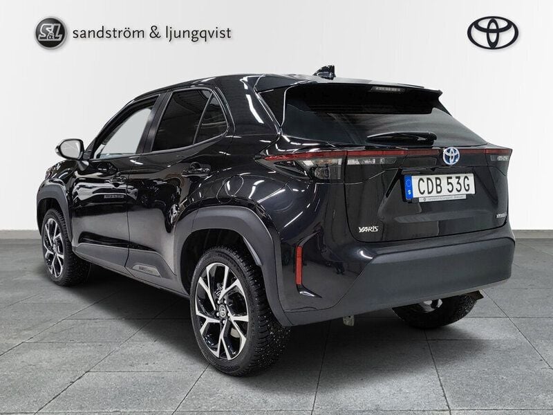 toyota-yaris-cross-begagnad-54-till-salu-autouncle