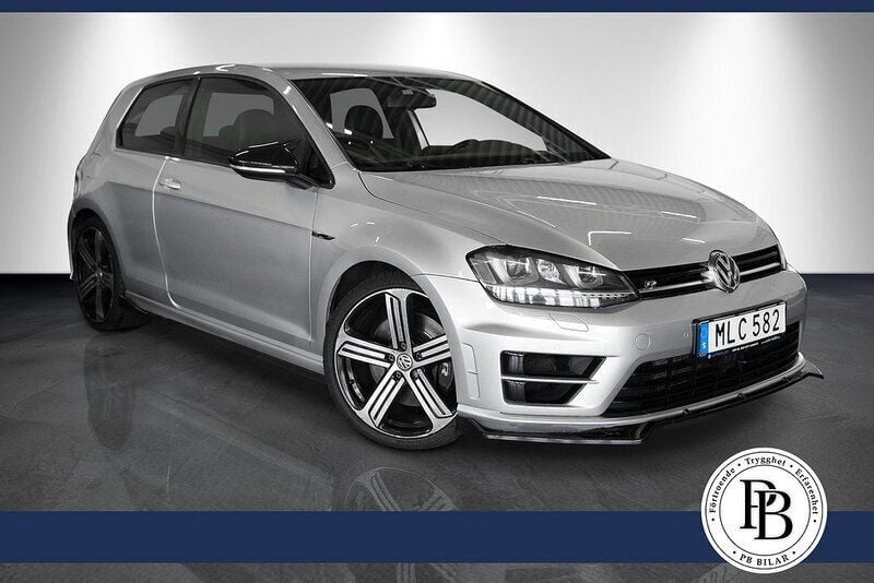 Silver Begagnad 2014 VW Golf VII R Halvkombi | 219 900 kr (Marknadspris) - Bild 1/4