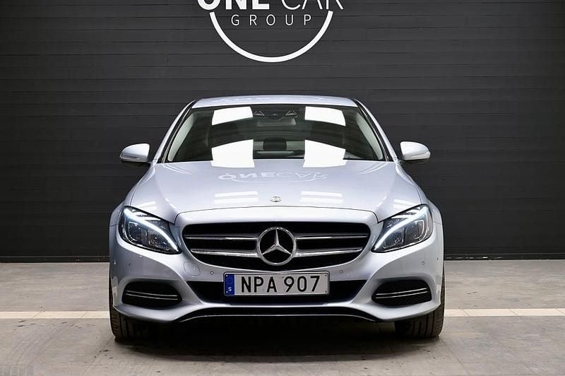 Begagnad Mercedes C220 Avantgarde 170 HK (125 kW) 2014 Silver Sedan