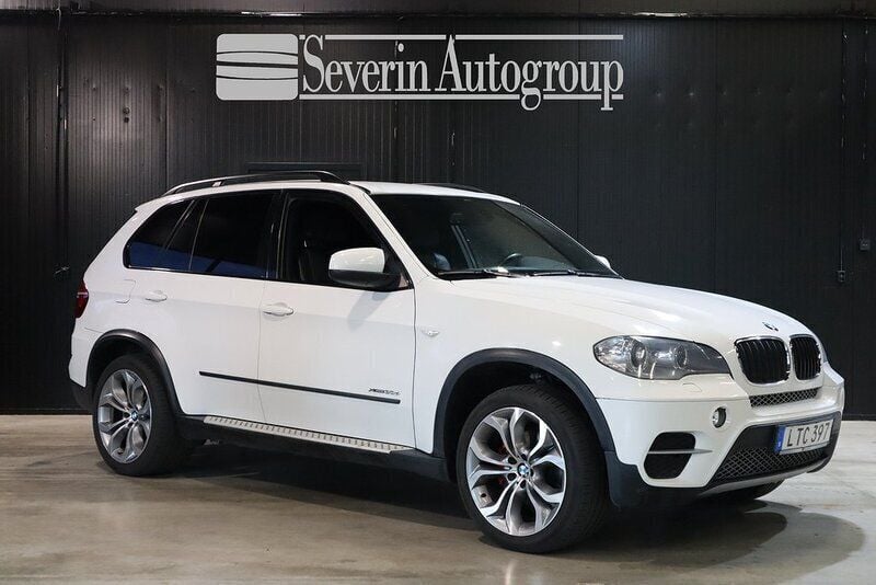Vit Begagnad 2011 BMW X5 Sport Line SUV | 159 000 kr (Lite dyr) - Bild 1/4