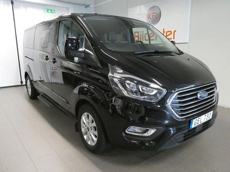 Svart Begagnad 2018 Ford Tourneo Custom S Minibuss | 399 900 kr (Dyr) - Bild 1/3