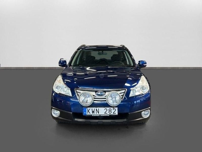 Begagnad Subaru Outback 167 HK (122 kW) 2010 Blå Kombi