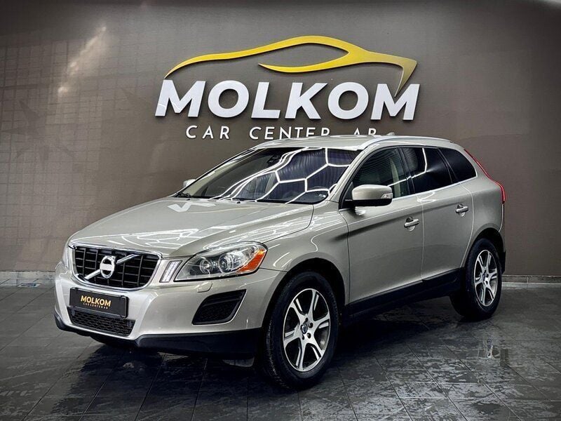 Ljusbrun (brun) Begagnad 2011 Volvo XC60 Summum SUV | 99 900 kr (Bra pris) - Bild 1/4