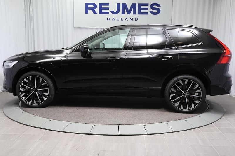 Ny Volvo XC60 2026 Svart SUV