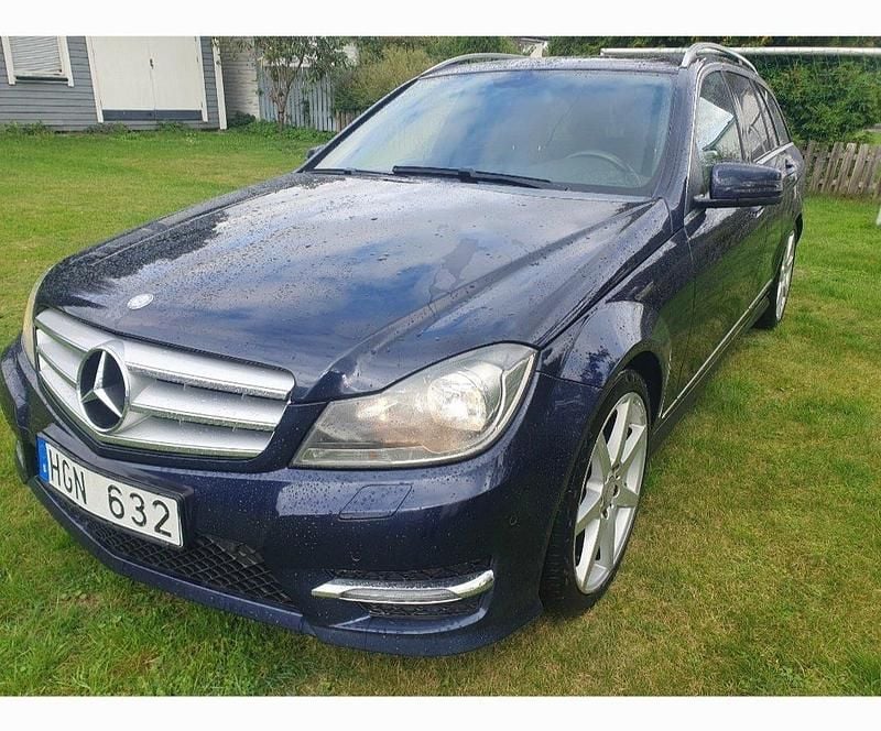 Begagnad 2013 Mercedes C220 Kombi | 94 900 kr (Marknadspris) - Bild 1/4