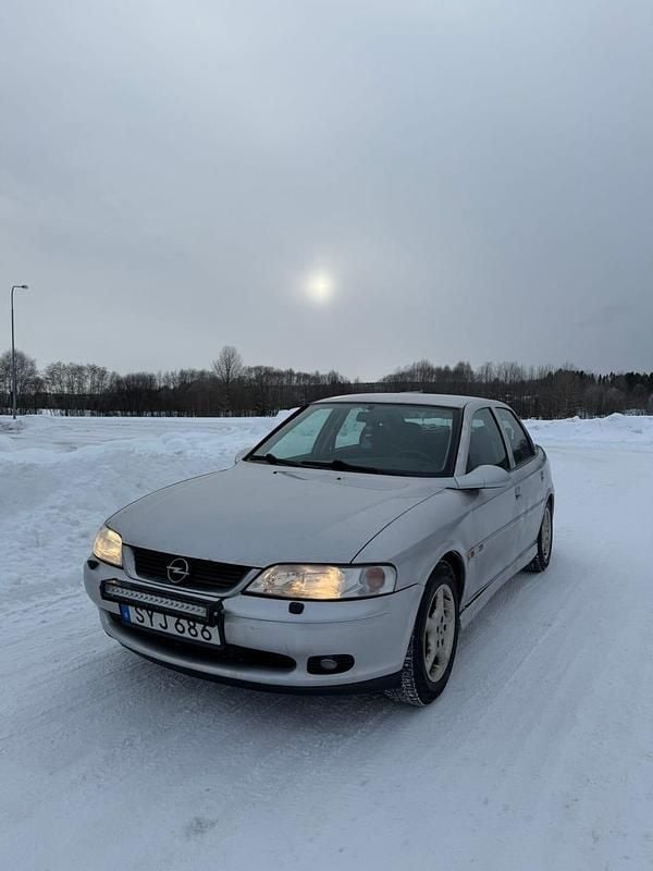 Begagnad Opel Vectra 125 HK (91 kW) 2001 Sedan