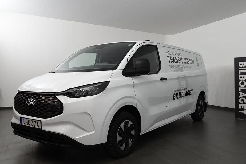 Vit Begagnad 2025 Ford E-Transit Van | 730 000 kr - Bild 1/4