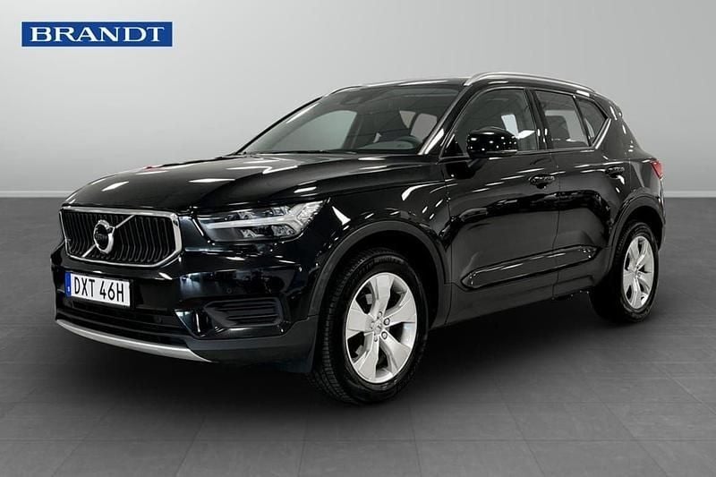 Svart Begagnad 2022 Volvo XC40 Momentum SUV | 259 900 kr (Lite dyr) - Bild 1/4