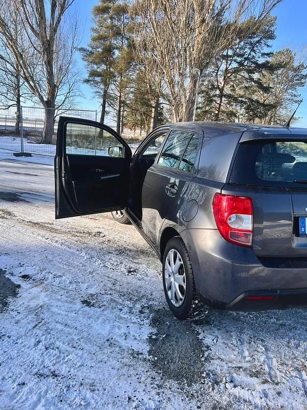 Begagnad Toyota Urban Cruiser 90 HK (66 kW) 2010 Halvkombi