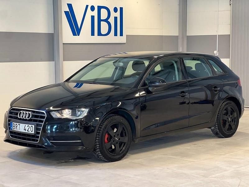 Begagnad Audi A3 Attraction 122 HK (89 kW) 2013 Svart