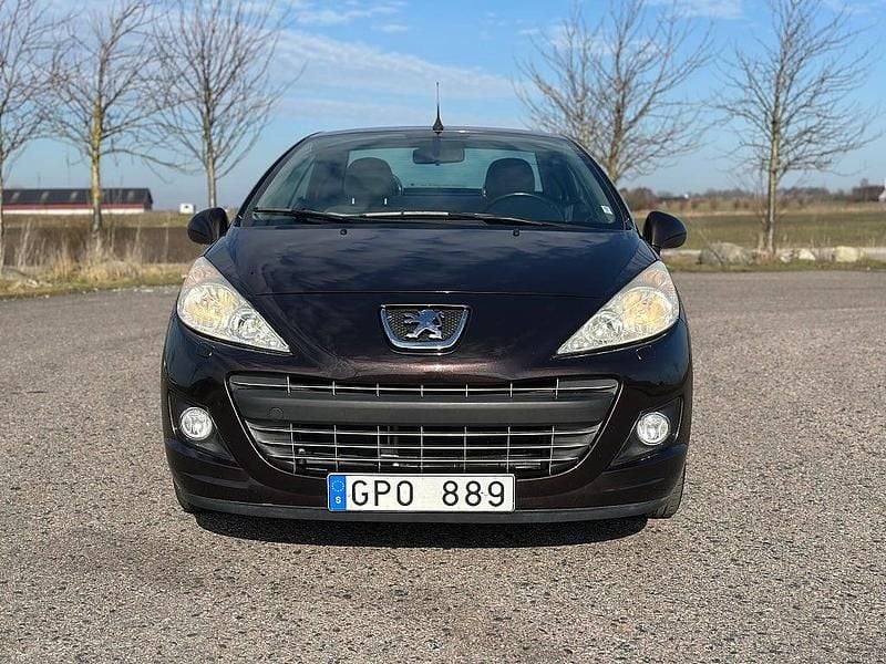 Begagnad Peugeot 207 CC 120 HK (88 kW) 2011 Svart Cab
