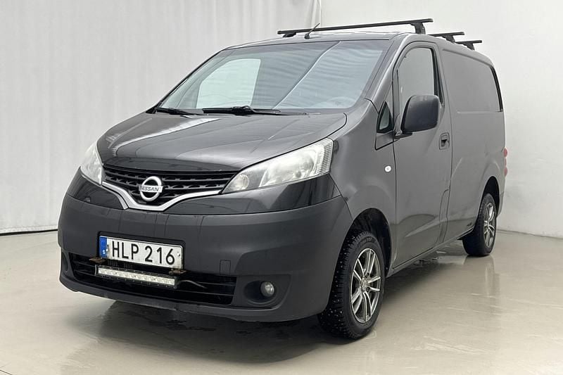 Svart Begagnad 2015 Nissan NV200 Van | 20 000 kr (Marknadspris) - Bild 1/4