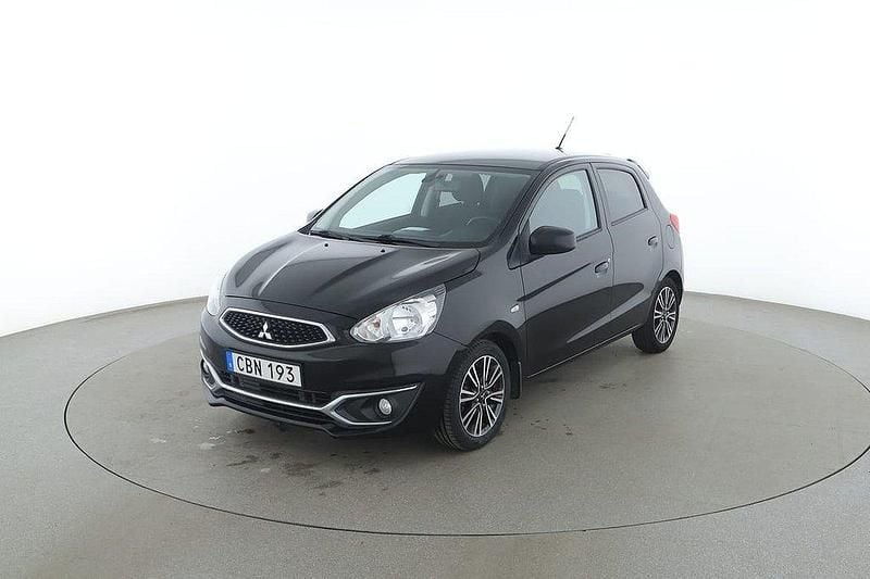 Svart Begagnad 2016 Mitsubishi Space Star Kombi | 84 000 kr (Marknadspris) - Bild 1/4