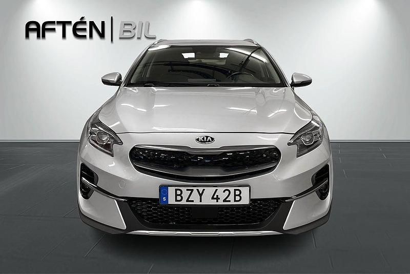Begagnad Kia XCeed Advance 2020 Grå SUV
