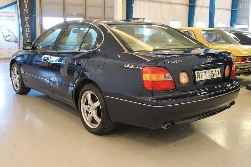 Begagnad Lexus GS300 222 HK (163 kW) 1999 Mörkblå (blå) Sedan