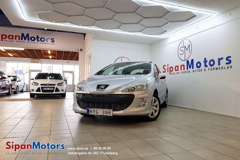 Ljusgrå Begagnad 2009 Peugeot 308 Halvkombi | 54 900 kr (Marknadspris) - Bild 1/4