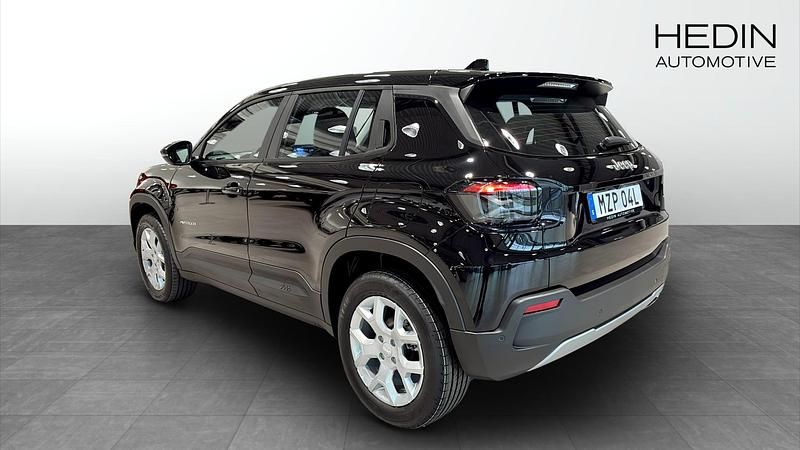 Ny Jeep Avenger Altitude 101 HK (74 kW) 2025 Svart (black) SUV