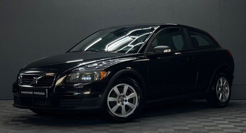 Svart Begagnad 2008 Volvo C30 Halvkombi | 49 900 kr - Bild 1/4