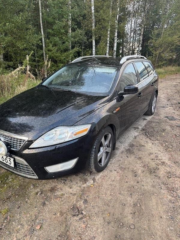Svart Begagnad 2008 Ford Mondeo Titanium Kombi | 28 000 kr (Marknadspris) - Bild 1/4