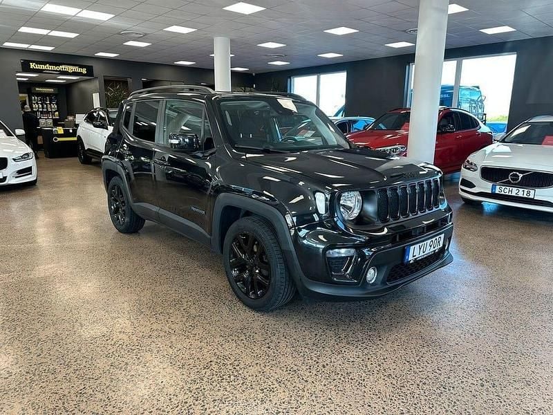 Svart Begagnad 2019 Jeep Renegade Night Eagle SUV | 169 900 kr (Marknadspris) - Bild 1/4