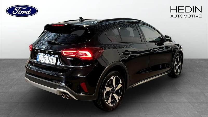 Begagnad Ford Focus Active 2022 Svart