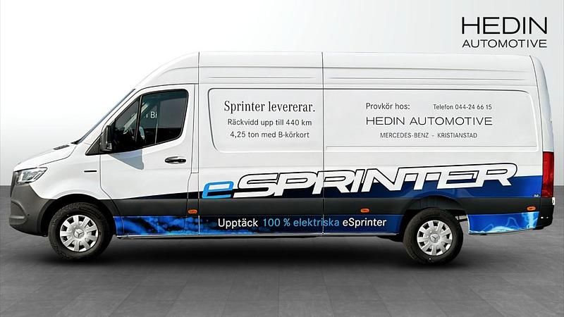 Begagnad Mercedes E-Sprinter 150 kW (204 HK) 2024 Vit Van