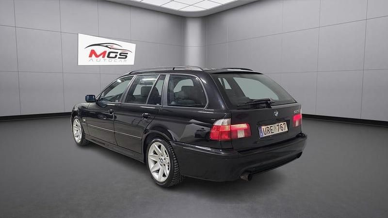 Begagnad BMW 525 M Sport 192 HK (141 kW) 2004 Svart Kombi