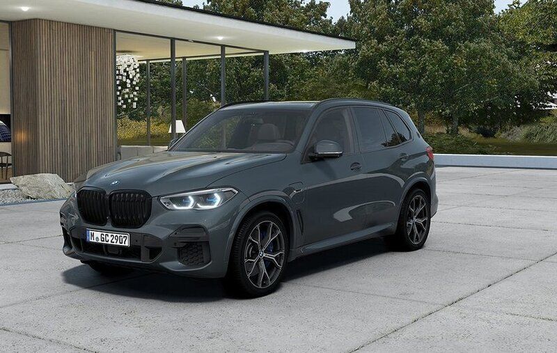 Grå Begagnad 2023 BMW X5 iPerformance SUV | 1 139 000 kr - Bild 1/4