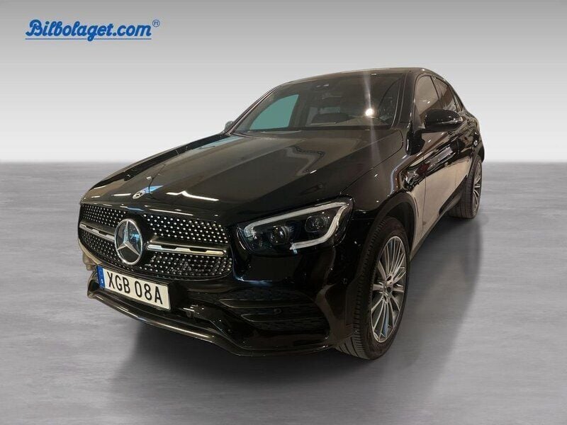 Svart Begagnad 2021 Mercedes GLC300e AMG Sportkupé | 485 900 kr (Bra pris) - Bild 1/4