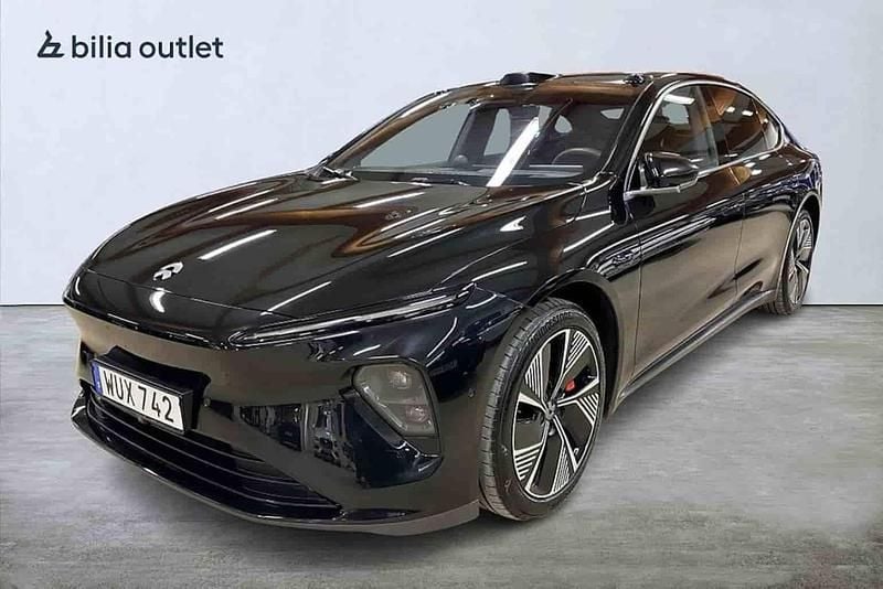 Begagnad Nio ET7 480 kW (653 HK) 2022 Svart Sedan