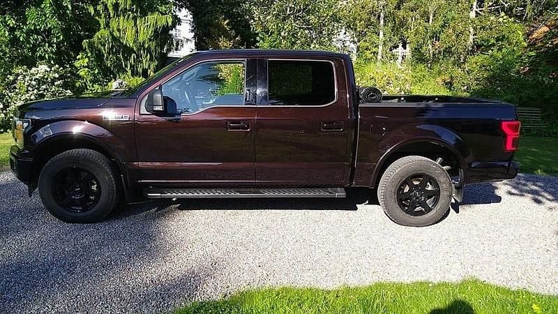 Rödbrun Begagnad 2020 Ford F-150 XLT Pickup | 575 000 kr - Bild 1/4