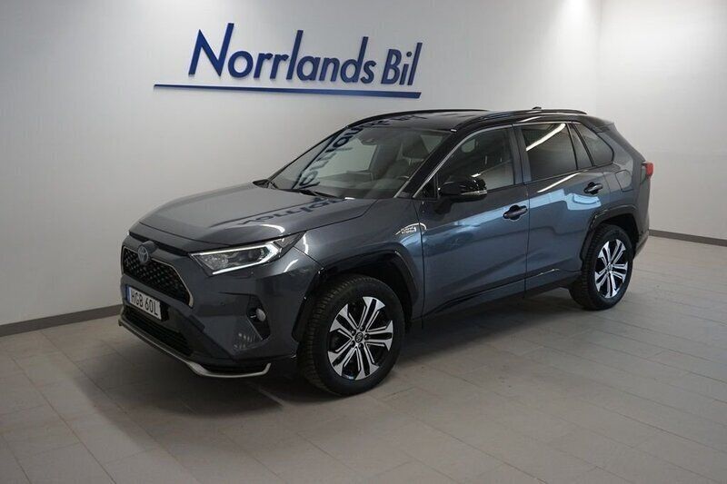 Grå Begagnad 2021 Toyota RAV4 Hybrid SUV | 369 900 kr (Marknadspris) - Bild 1/4