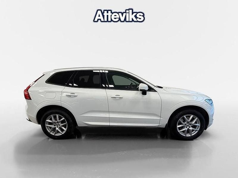 Begagnad Volvo XC60 Momentum 253 HK (186 kW) 2019 Vit SUV